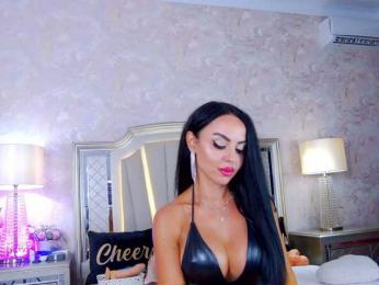 Issadorra webcam bongacams model stream image
