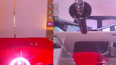 MilfMai webcam model stream image