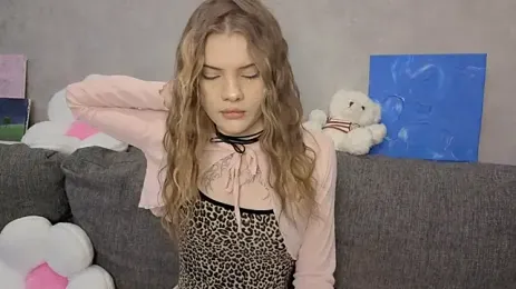 CarolinePepper webcam model stream image