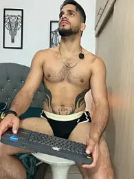 Maximiliano_ford webcam model stream image