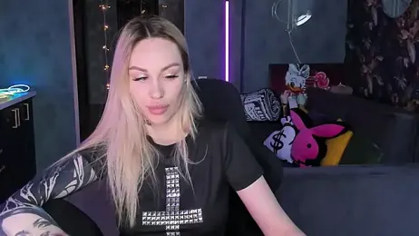 Blckmirrorr webcam model stream image