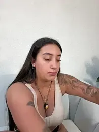 Hannahoff webcam model stream image