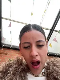 alana15 webcam stripchat model stream image