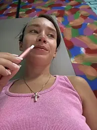 QuietNicole webcam model stream image
