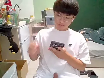 Yang_571 webcam model stream image