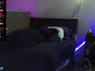 blondiewithanass webcam model stream image