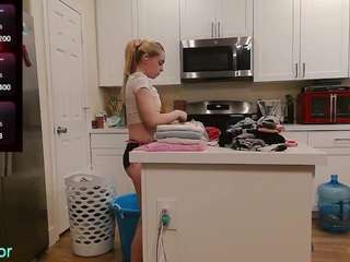 blondiewithanass webcam model stream image
