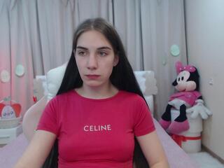 Nika Stark webcam model stream image