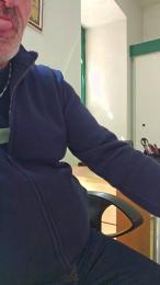 Exibbi42 webcam model stream image