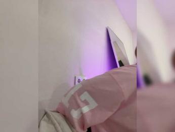 OlivkaVif webcam model stream image