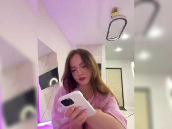 OlivkaVif webcam model stream image