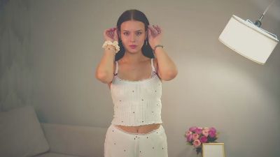 DeanneLobendahn webcam model stream image