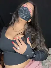 Madhosh_Mona webcam model stream image