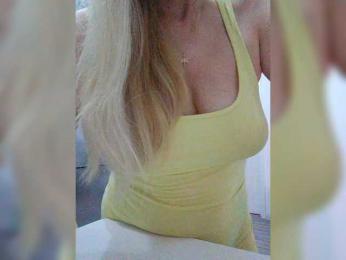 Tata42 webcam model stream image