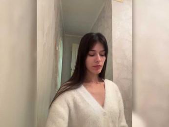 YourBella webcam model stream image
