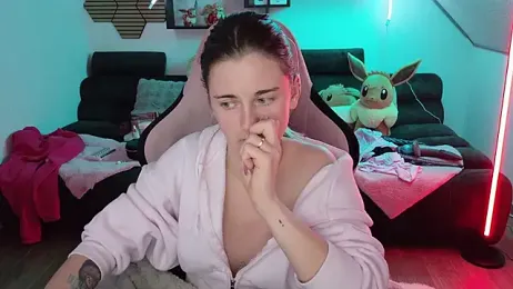 Melly4You webcam stripchat model stream image