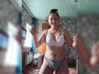 Zarevna webcam bongacams model stream image