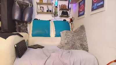 Leenar_key webcam model stream image