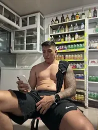 OliverWest04 webcam stripchat model stream image