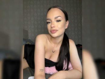 Lola-li webcam model stream image