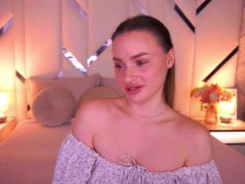 FloraGreys webcam bongacams model stream image