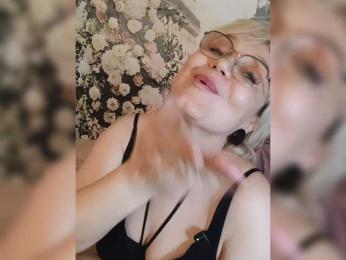 Lienda webcam model stream image
