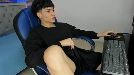 SamBlack_ webcam model stream image