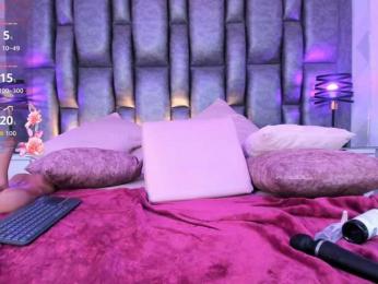 EvaSterling webcam model stream image