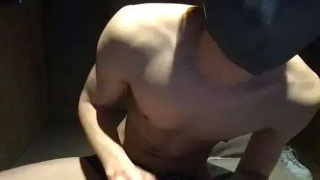 taro_taro45 webcam model stream image