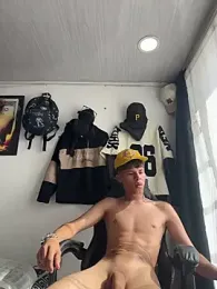 Jackdaniel001_ webcam model stream image