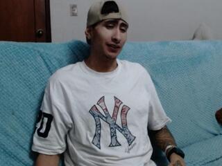 Max Becford webcam model stream image