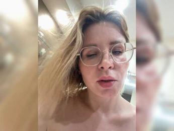 -x777x- webcam model stream image