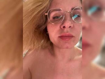 -x777x- webcam model stream image