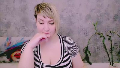 Djullia webcam model stream image