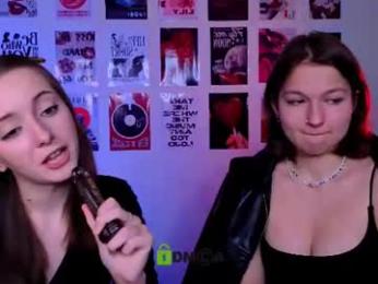 chloe_ley webcam model stream image