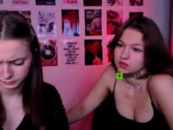 chloe_ley webcam model stream image