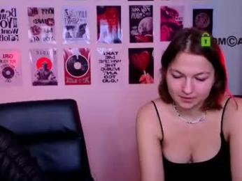 chloe_ley webcam model stream image