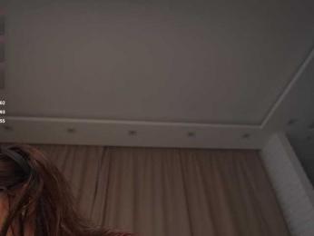 KaryCherry webcam model stream image