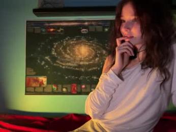 moonfaced_ webcam model stream image