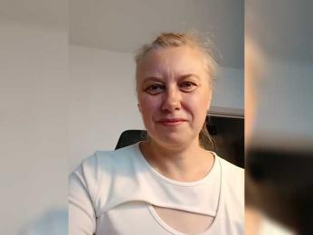 EfrosinyaRAY webcam bongacams model stream image