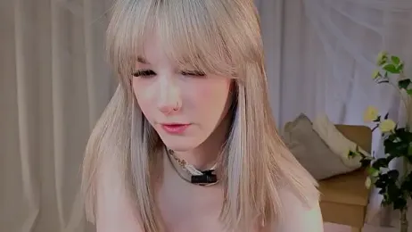 MilliBrownn webcam model stream image