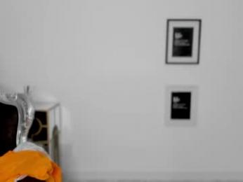moniqueeass webcam model stream image