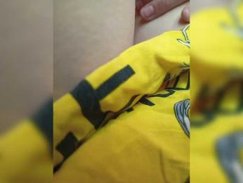 Yna-and-Yn webcam model stream image