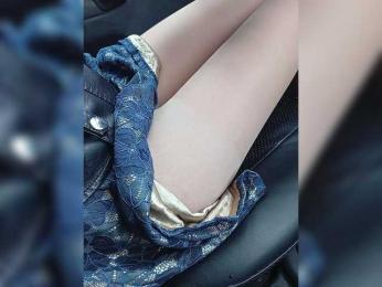 Yna-and-Yn webcam model stream image