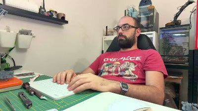 LoveBigTis webcam model stream image