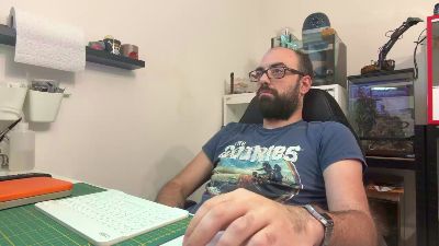 LoveBigTis webcam model stream image