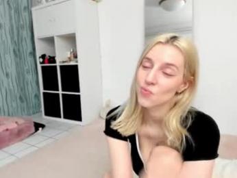 kenziedawton webcam model stream image