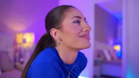 OhhAisha webcam model stream image