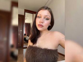 Iiiillllyyyy webcam bongacams model stream image