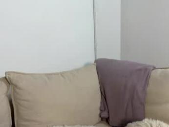 mia_mtnz02 webcam model stream image